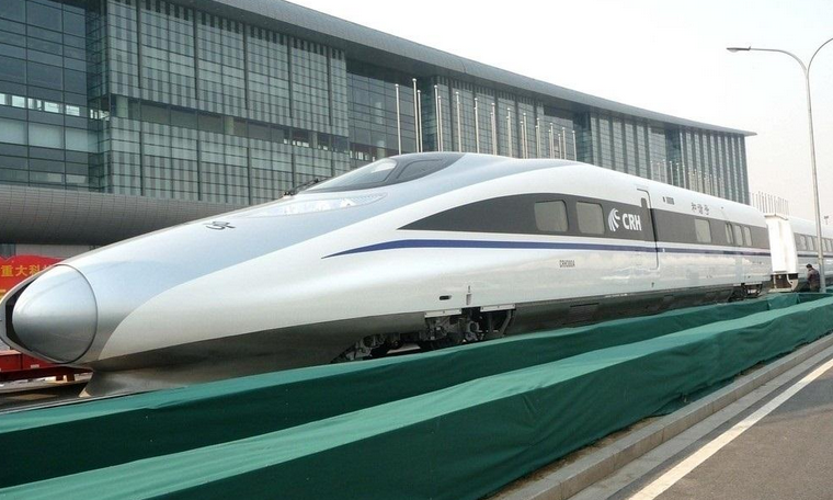 貨運(yùn)列車運(yùn)輸?shù)奈锪?鑫漢物流