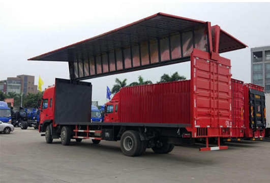 貨物托運5000公里到國外要多少錢-鑫漢物流