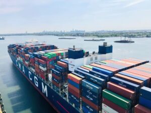 中國到美國物流多少錢？海運空運價格對比-鑫漢物流